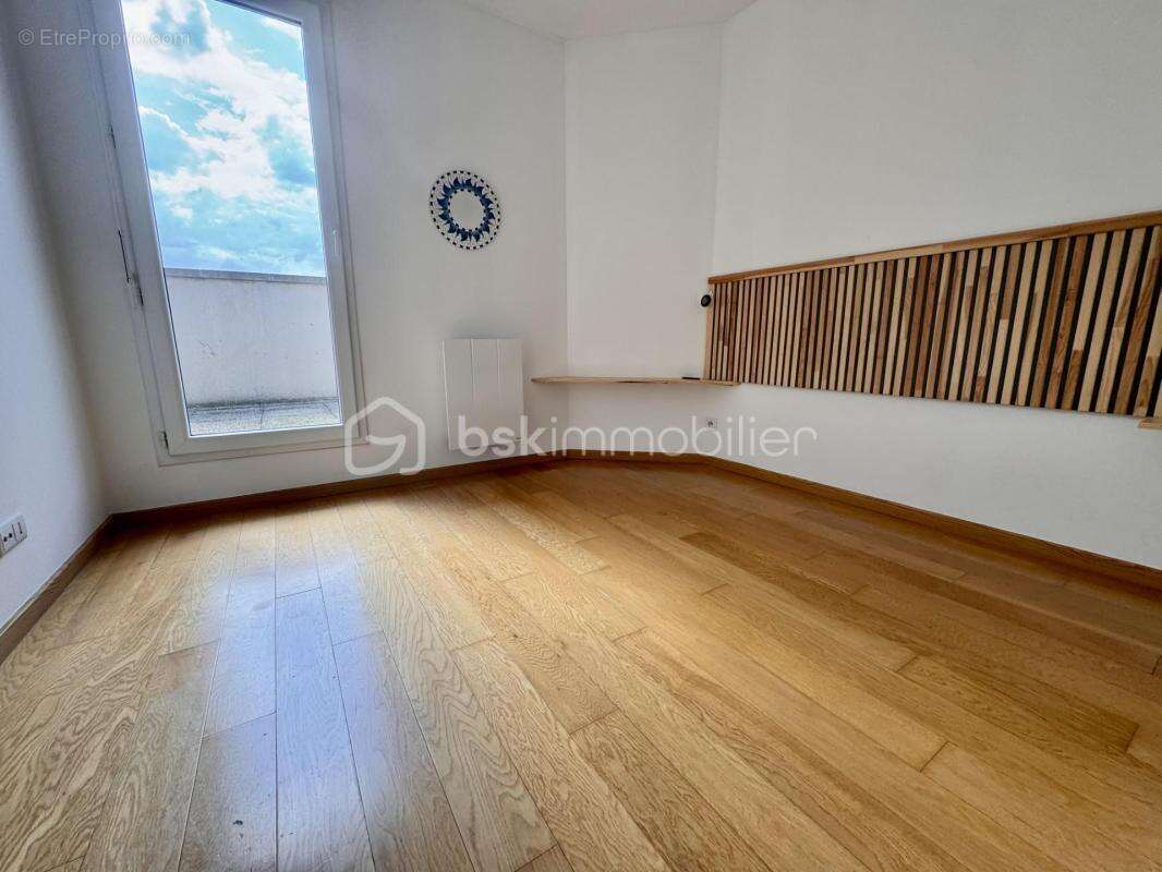 Appartement à VEMARS
