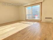 Appartement à PARIS-19E