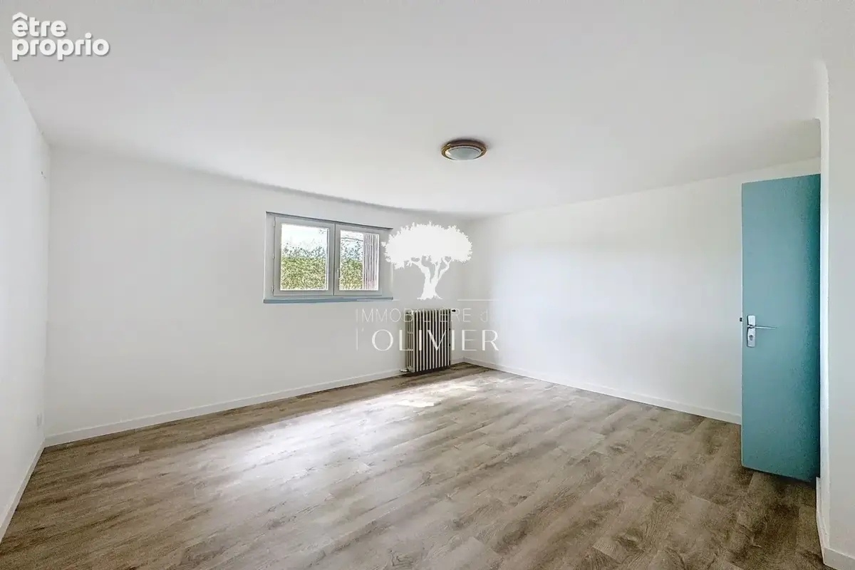 Maison 5 pièces 125 m² à vendre à Villars (84400) - photo 9
