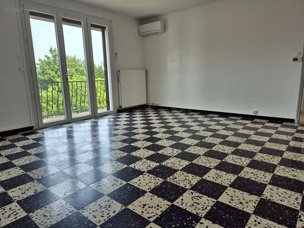 Appartement à ARLES