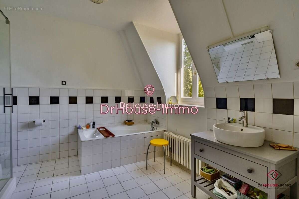 Maison à LE PLESSIS-TREVISE