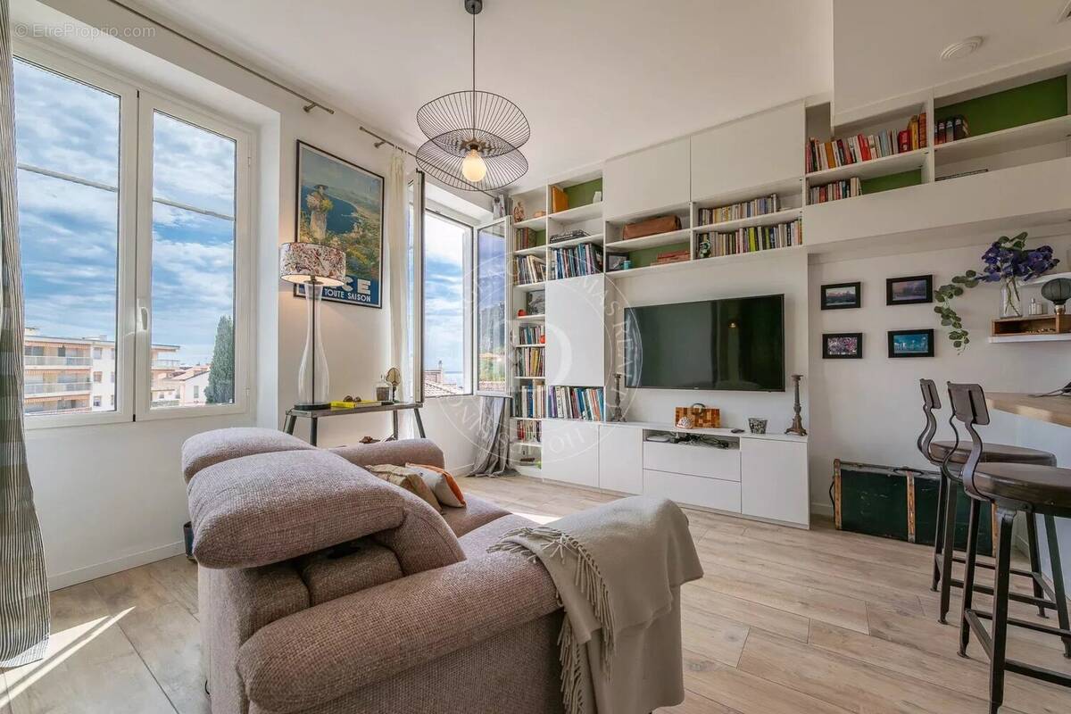 Appartement à BEAULIEU-SUR-MER