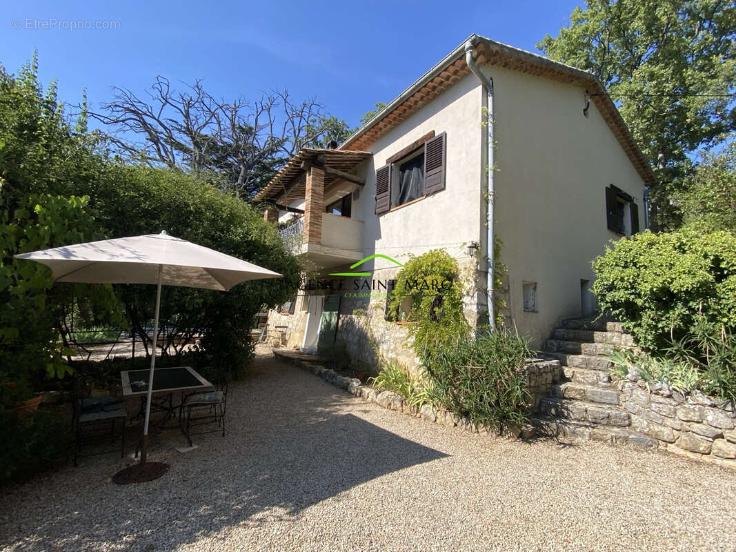 Maison à SAINT-VALLIER-DE-THIEY