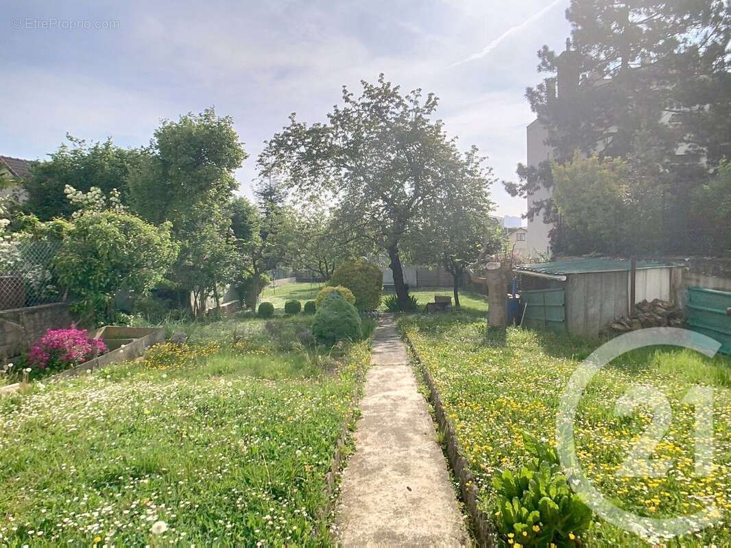 Photo 2 - Maison à THIAIS