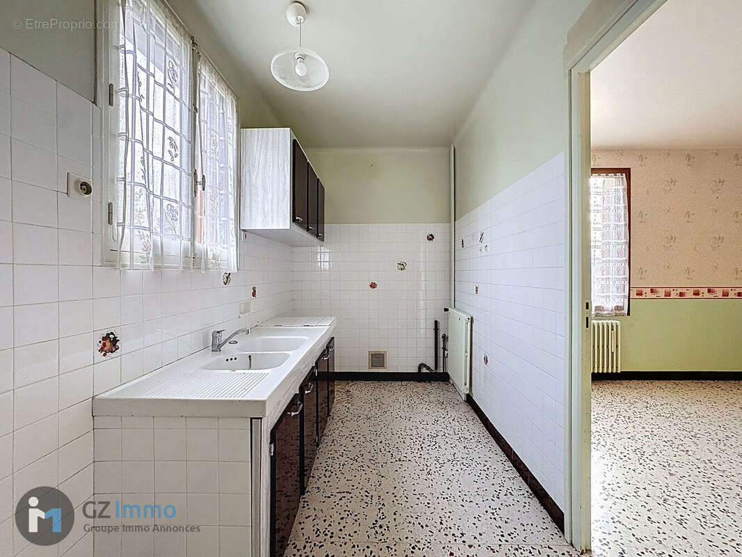 Photo 9 - Maison à SALON