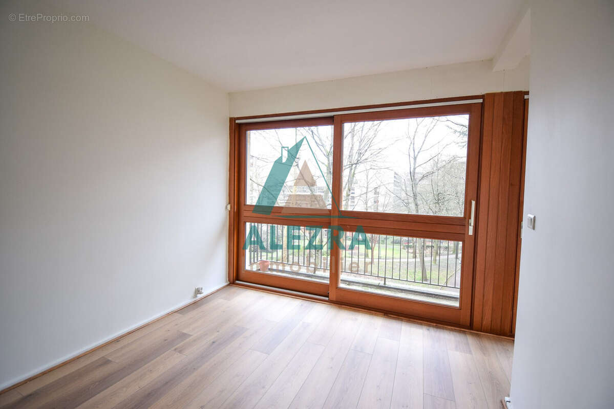 Appartement à LA CELLE-SAINT-CLOUD