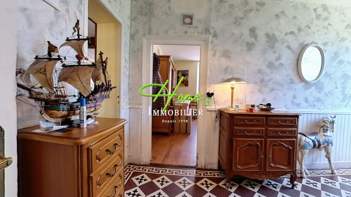 Maison 160 m² à Bourges  - photo 6