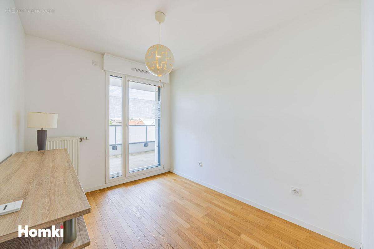 Appartement T3 de 61 m² (grand balcon + parking) à Colombes 92700, Avenue Henri Barbusse - photo 9