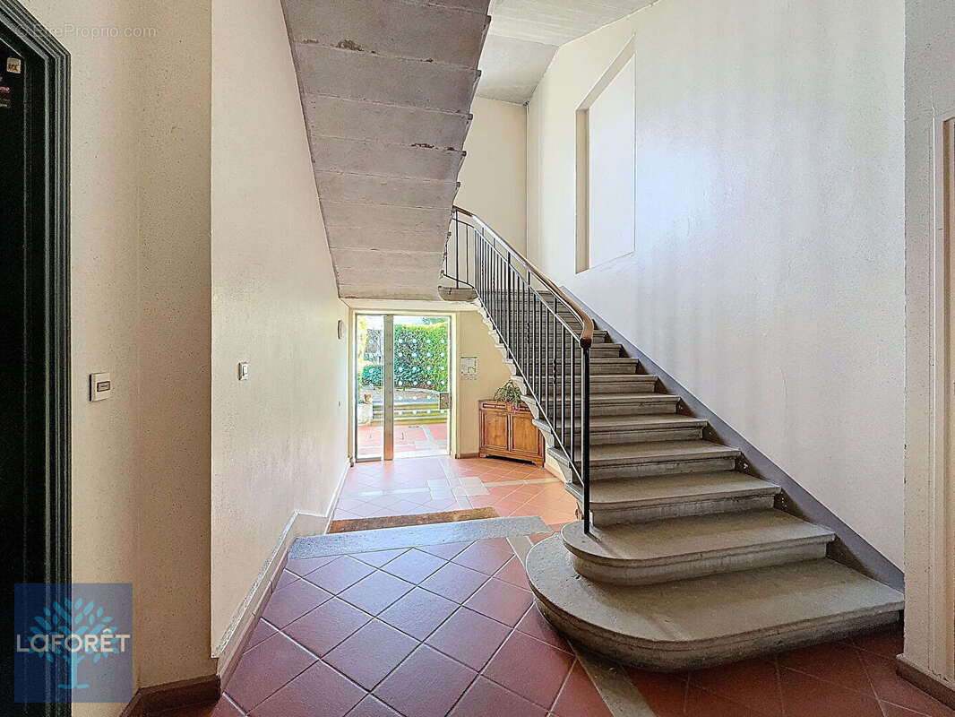 Appartement à SAINTE-FOY-LES-LYON