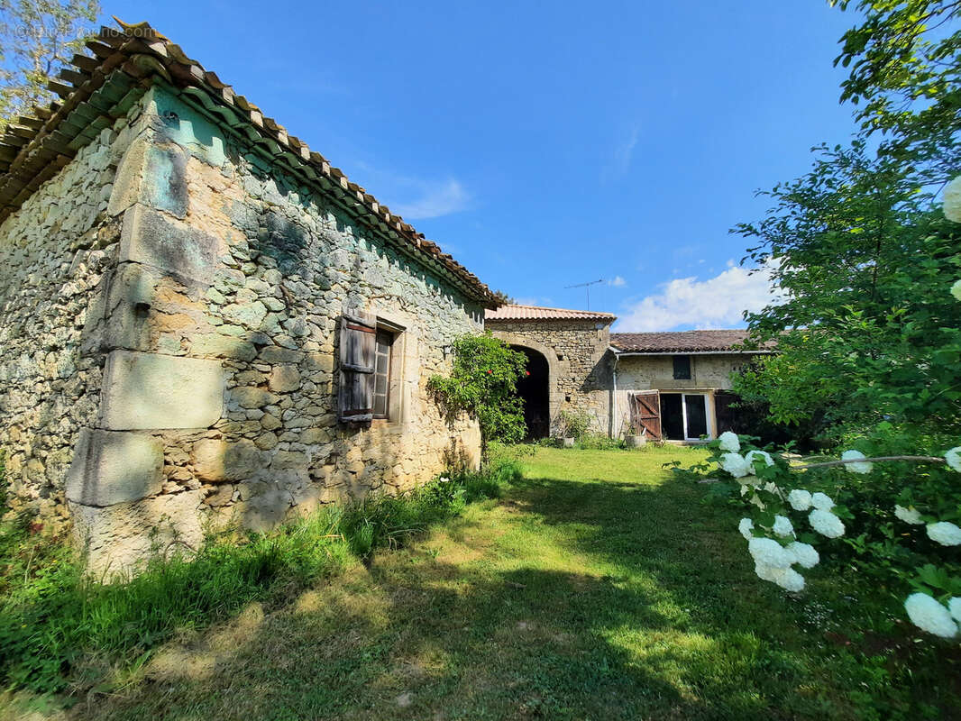 Maison à BLASIMON