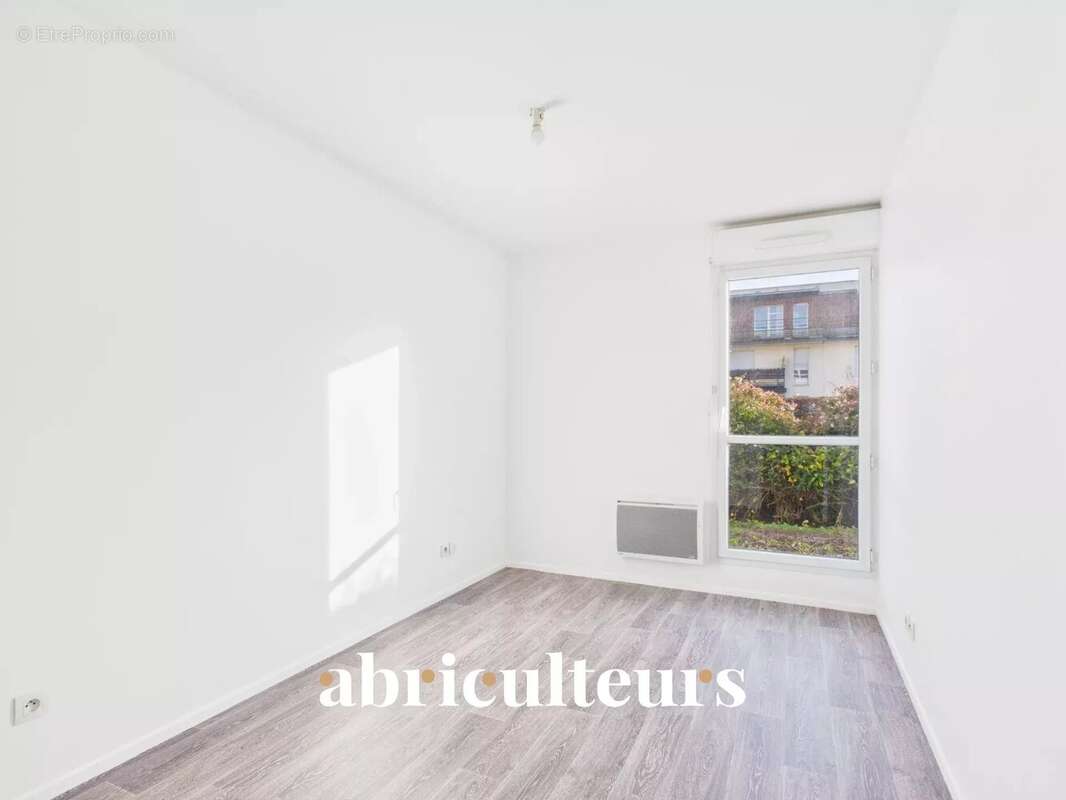 Appartement à SURVILLIERS