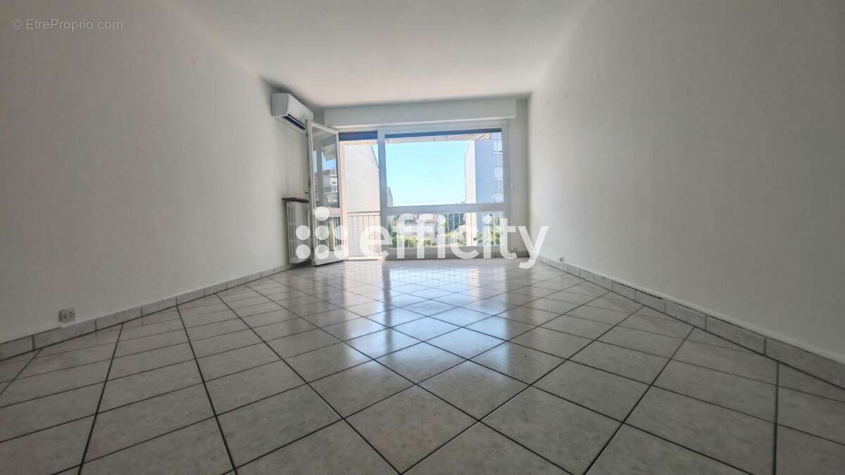 Appartement à VOIRON