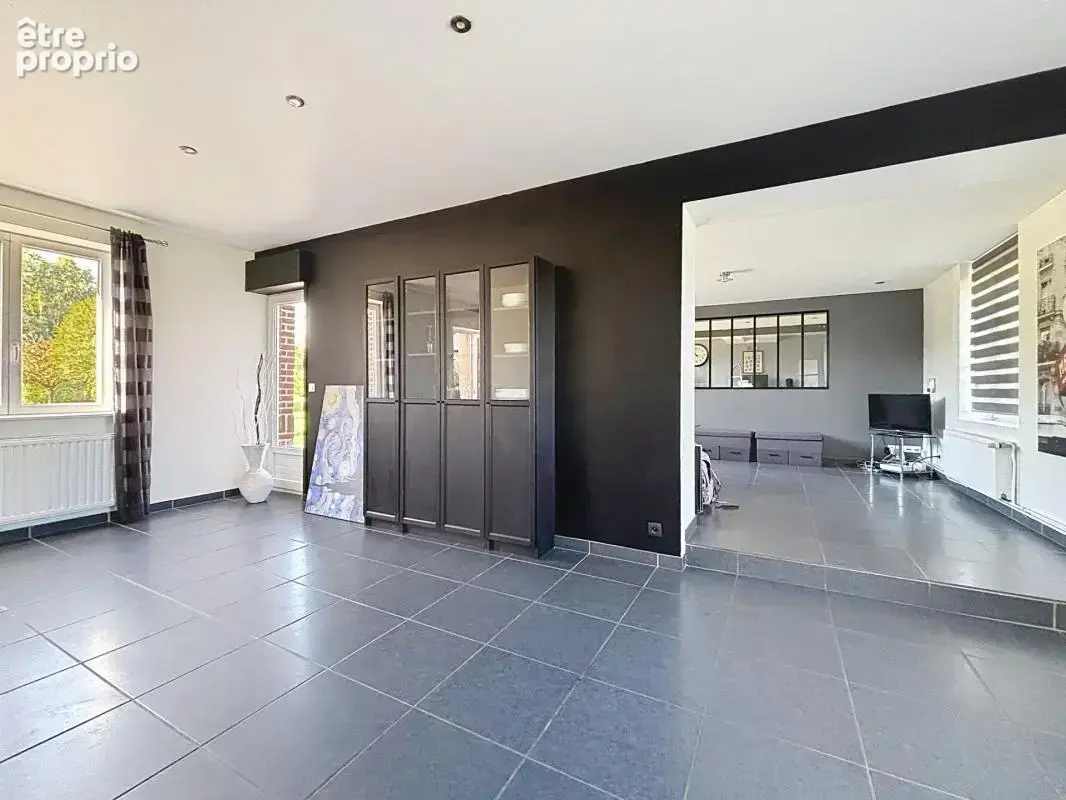 Maison style longère rénovée bâtie sur 1 hectare - photo 3