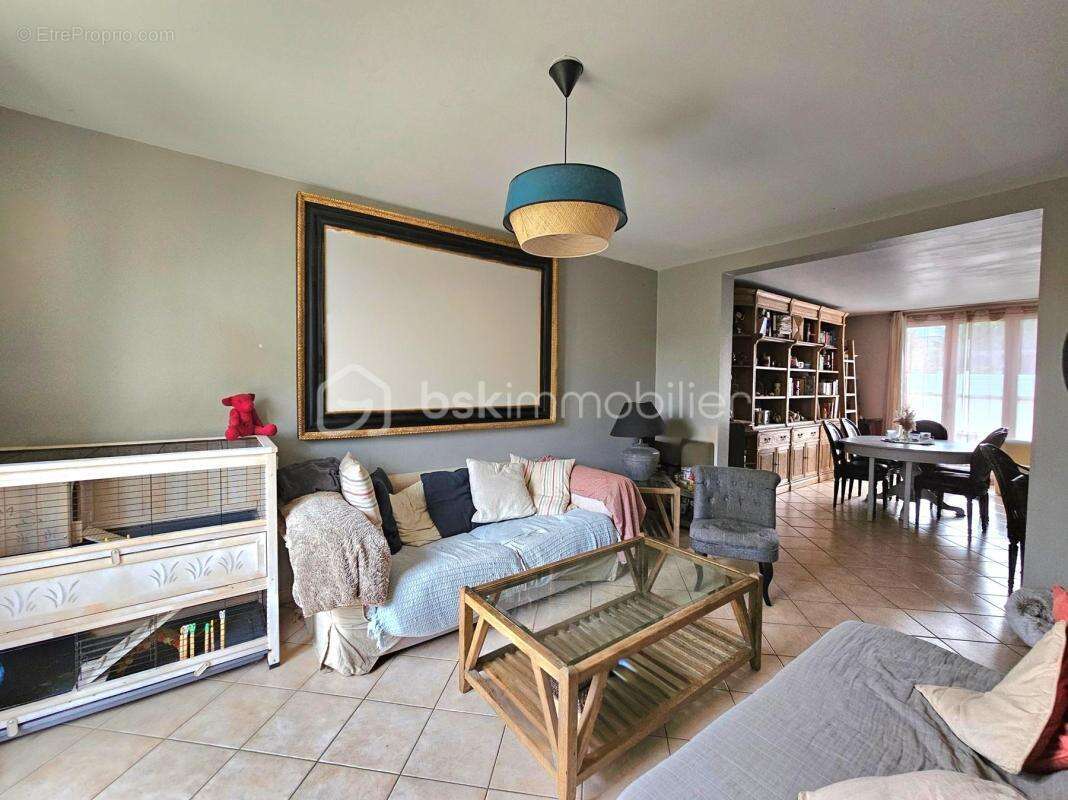 Maison à LES PAVILLONS-SOUS-BOIS