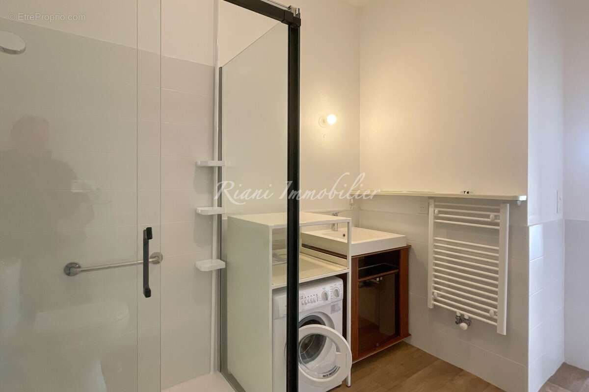 Appartement à ROBION