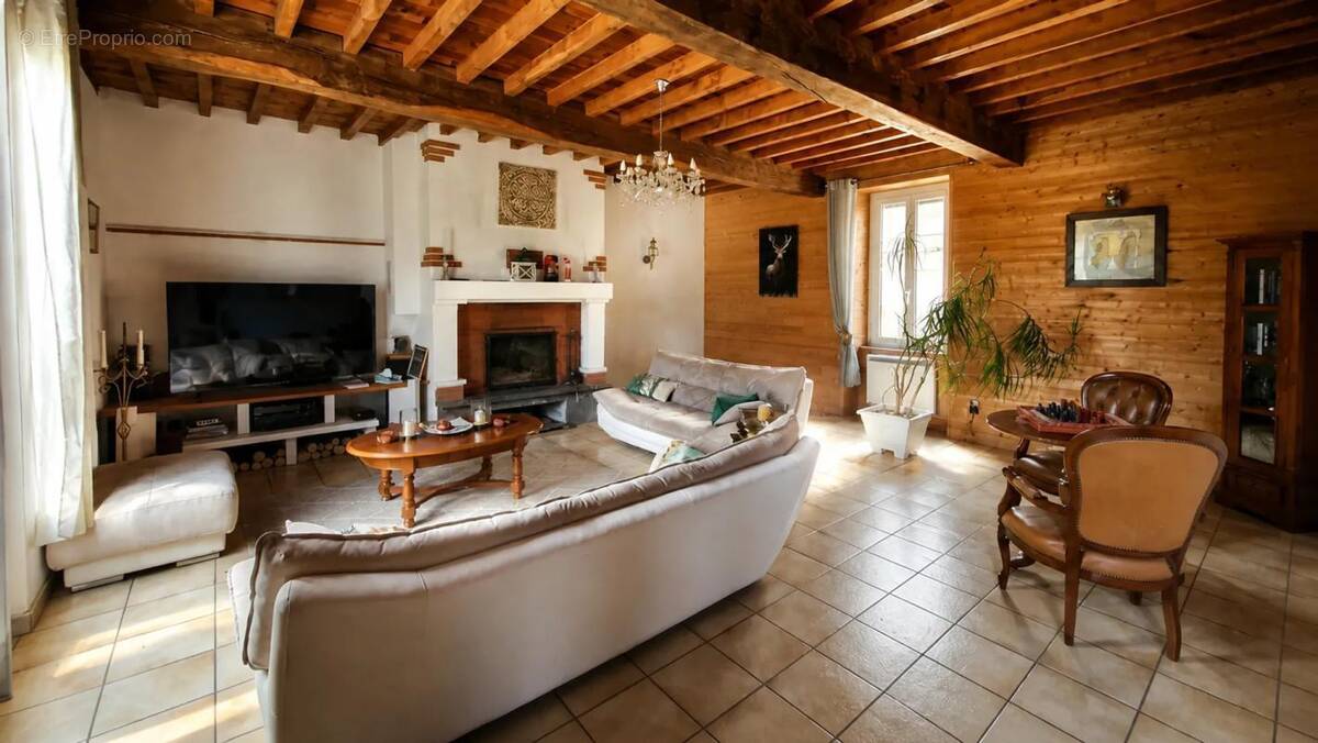 Maison à GAYAN