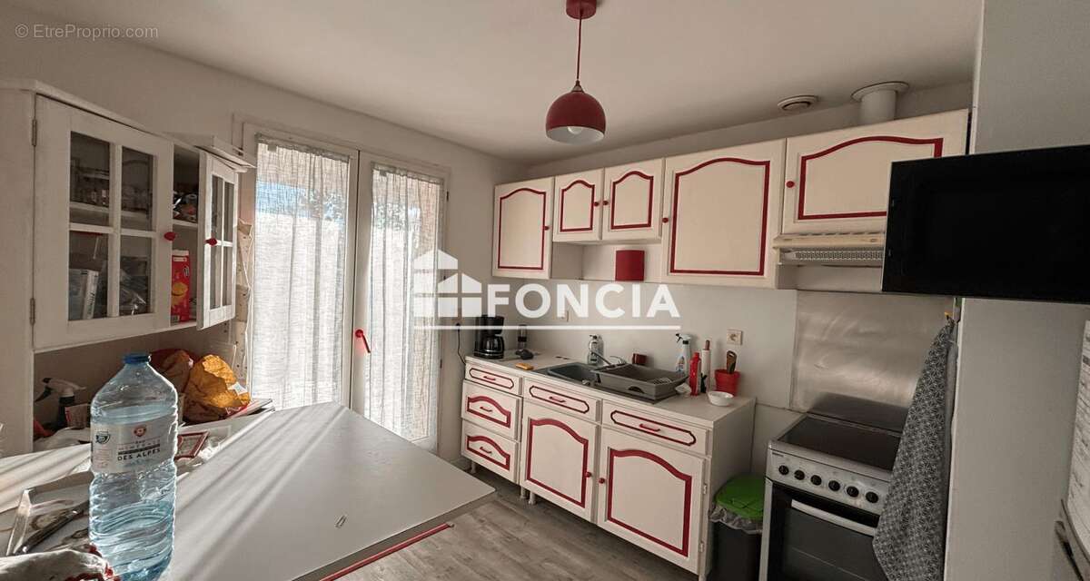 Maison à BLANZAC-LES-MATHA