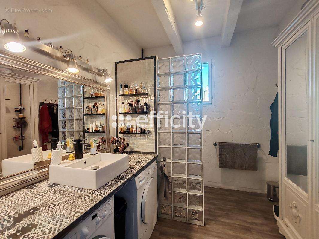 Maison à MARSEILLE-10E