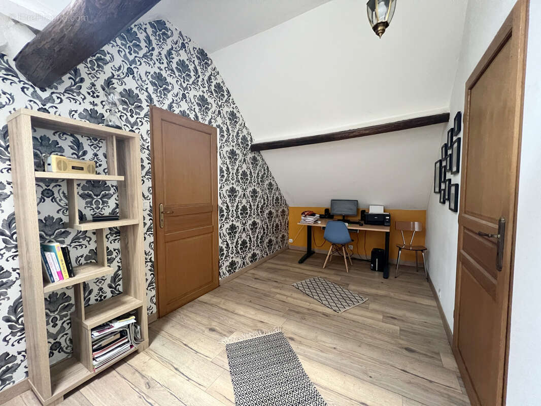 Maison à CHARENTON-DU-CHER