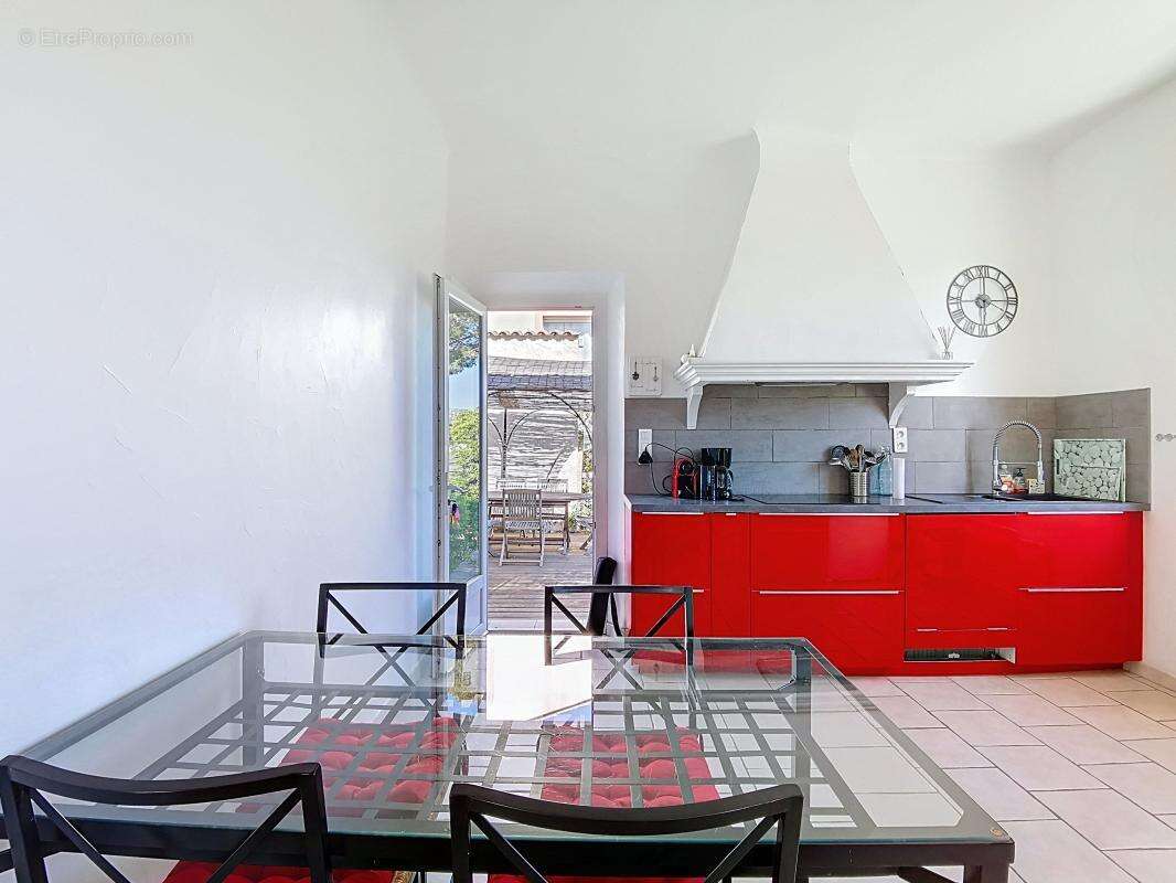 Maison à SAINT-MANDRIER-SUR-MER