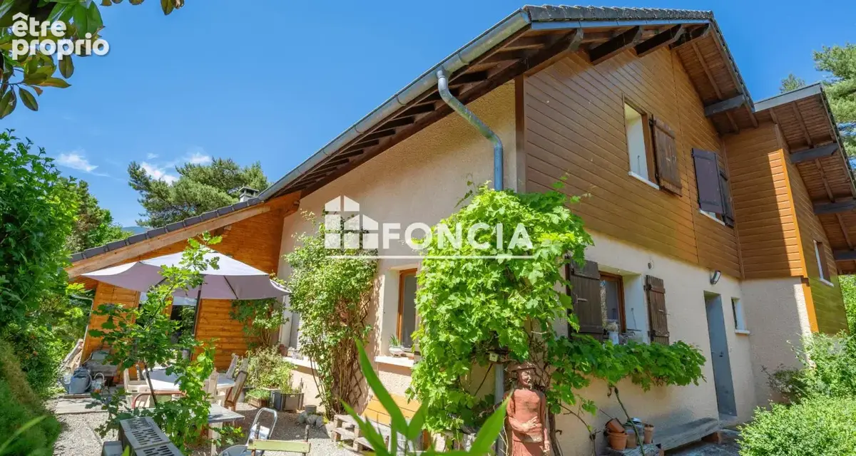 Propriété ensemble de 2 maisons  dont une annexe indépendante Chalet LAMBERSENS  -à moins de 10 mn du Lac d'Annecy 11 Pièces •   - photo 3