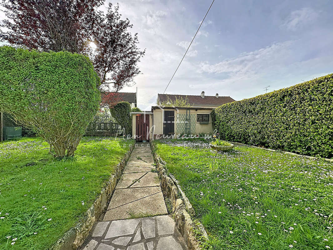 Maison à ROISSY-EN-BRIE