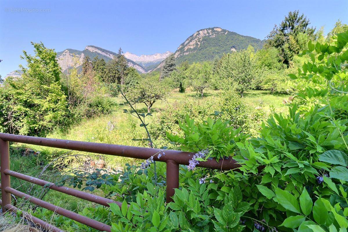 Maison à LA TERRASSE