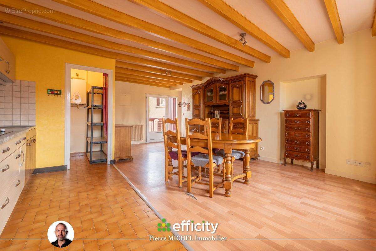 Appartement à MONTROTTIER