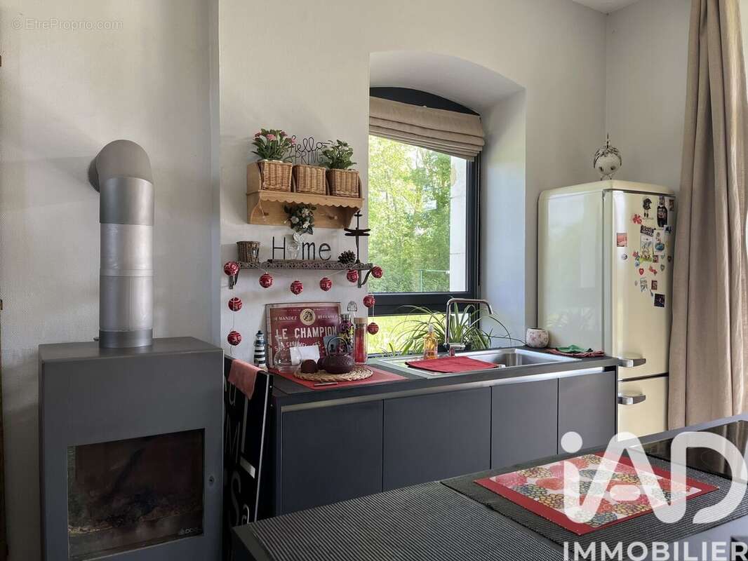 Maison 143 m² à Saint-Thibault  - photo 6