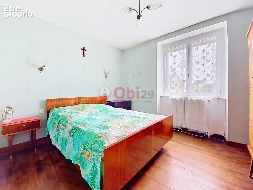 Une maison à rénover, un beau terrain et du potentiel! - photo 5