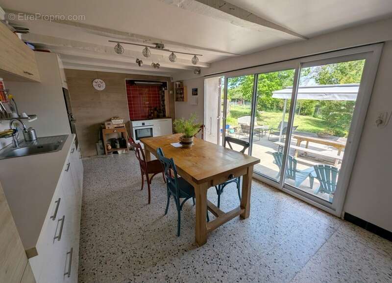 Maison à CHAROLLES