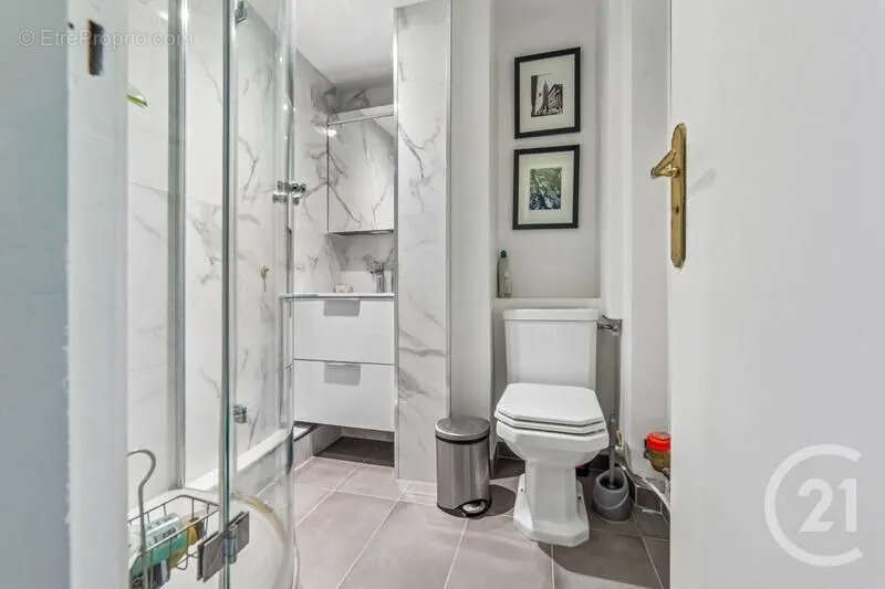 Appartement à NEUILLY-SUR-SEINE