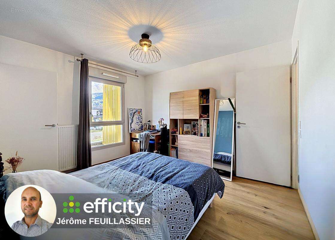 Appartement à CLUSES