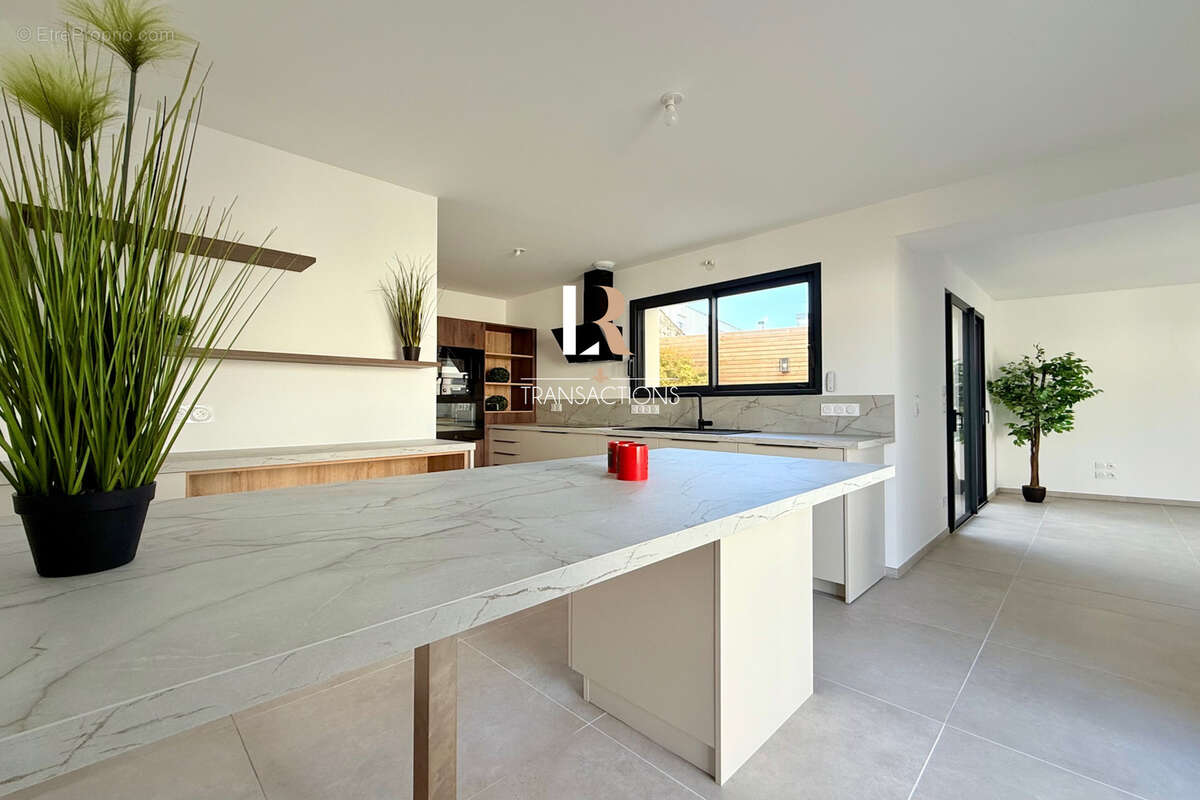 Maison à LA ROCHELLE