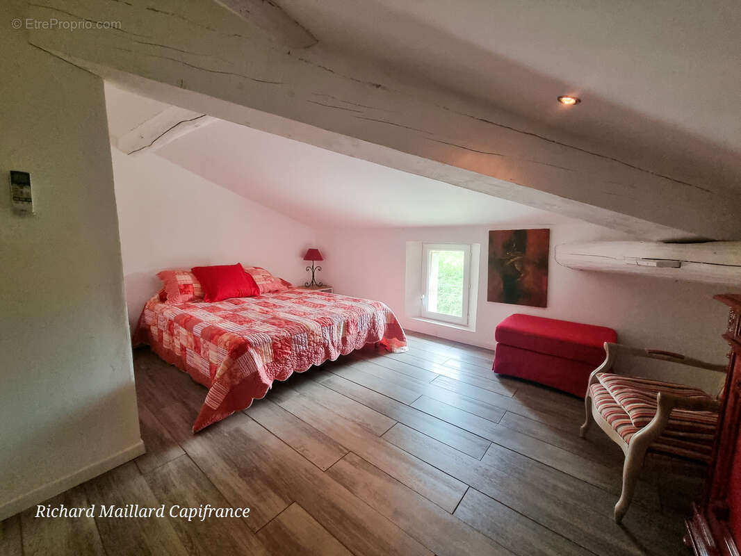 Maison de caractère de 1889, entièrement rénovée, sur un terrain arboré de 2 450 m² - Finhan (82) - photo 16