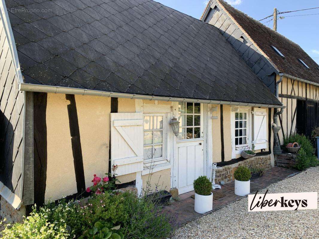 Ensemble de charme à colombages avec grange aménageable - Les Baux de Breteuil - photo 22