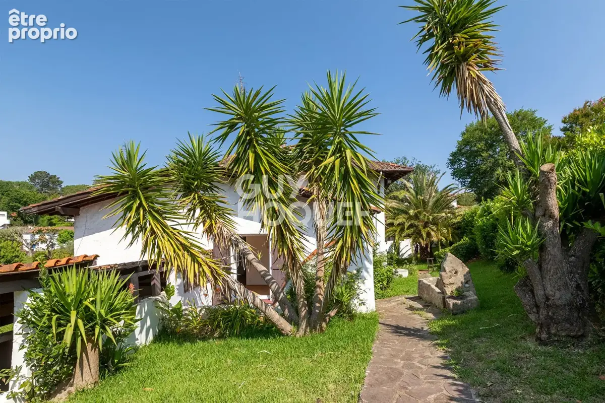 Maison SAINT JEAN DE LUZ 12 Pièces 250 m² - photo 8