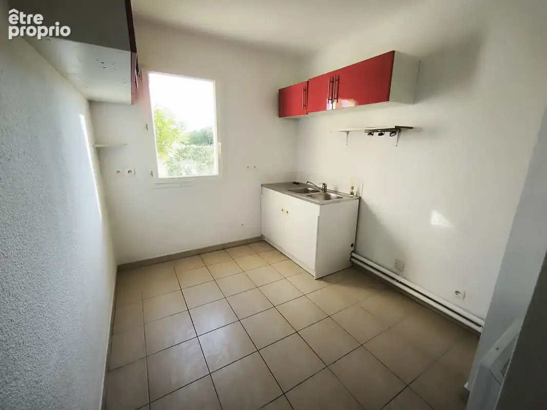 Appartement T4 de 77,30 m2 avec jardin privatif de 108 m2, garage et parking - photo 4