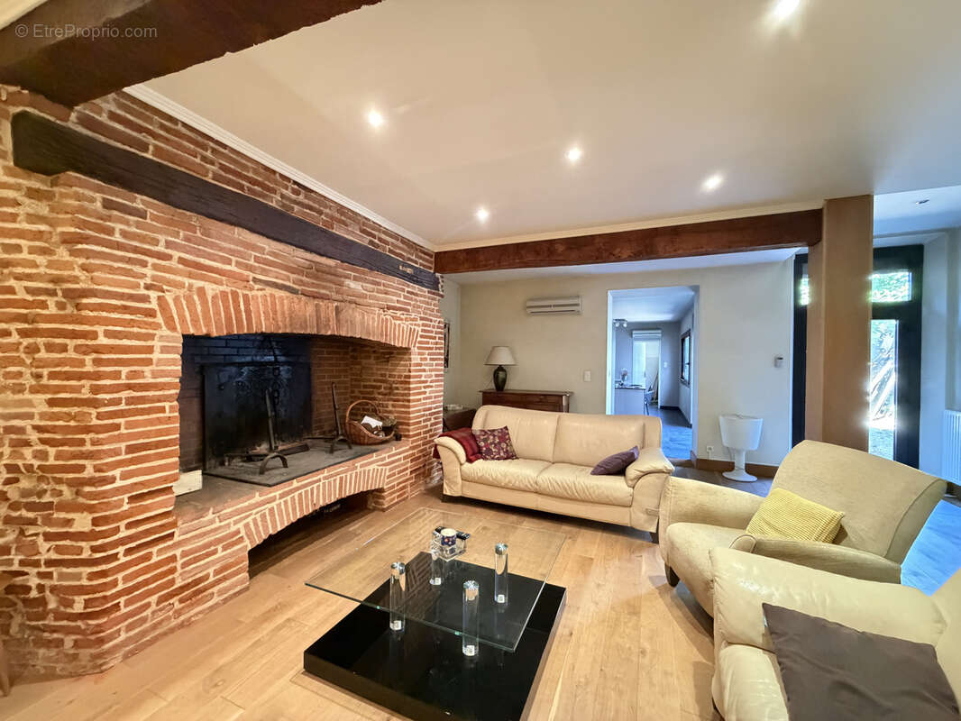 Maison à CASTELSARRASIN