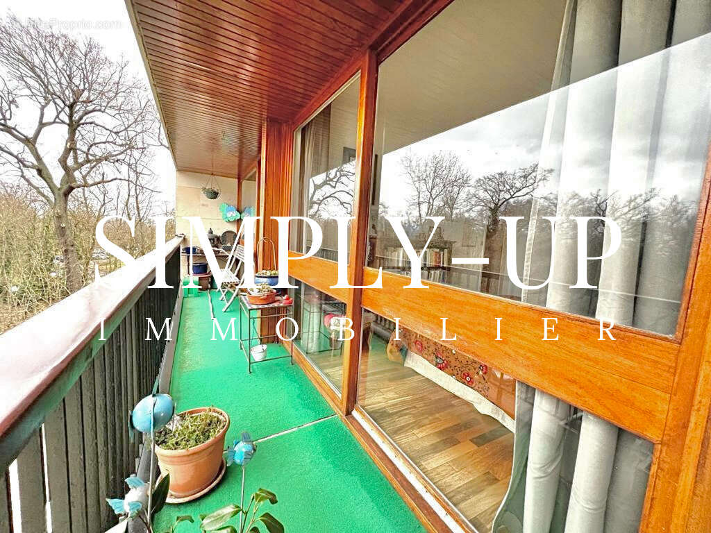 Appartement à LA CELLE-SAINT-CLOUD