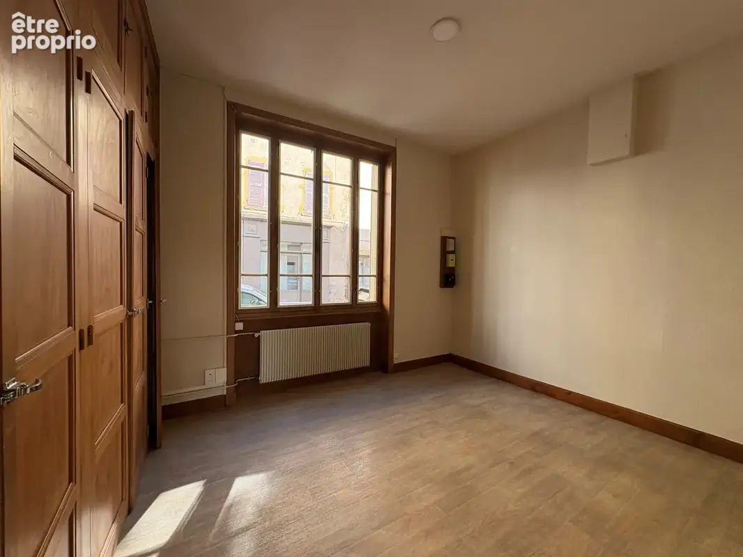 Charlieu - appartement de type 2 en rez-de-jardin avec terrasse et extérieur privatif - photo 13