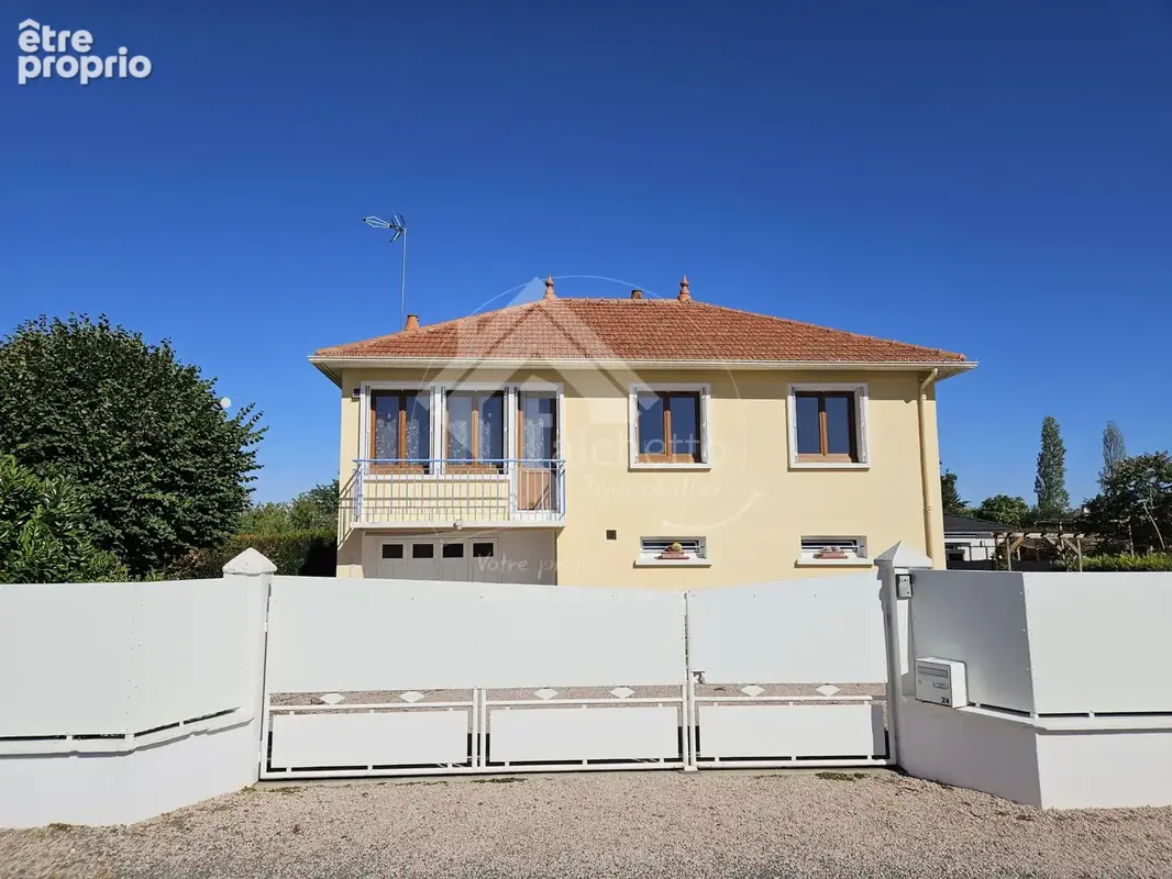 Maison sur sous-sol Lapalisse - photo 1
