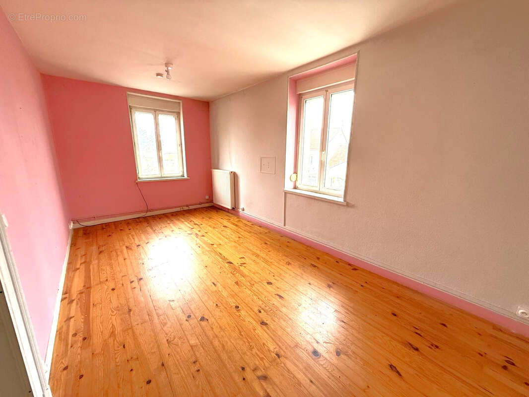 Appartement à SAINTE-MARIE-AUX-CHENES