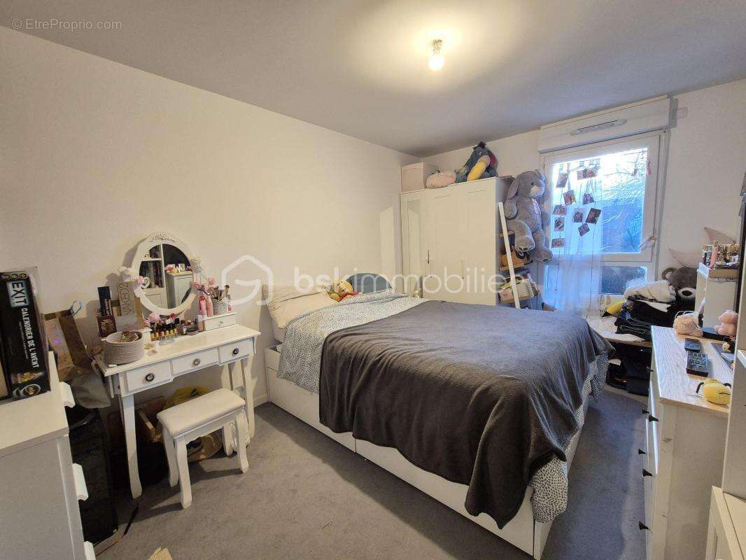 Appartement à COURCOURONNES