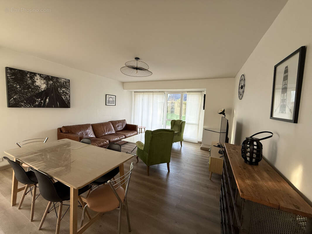 Maison à CANY-BARVILLE