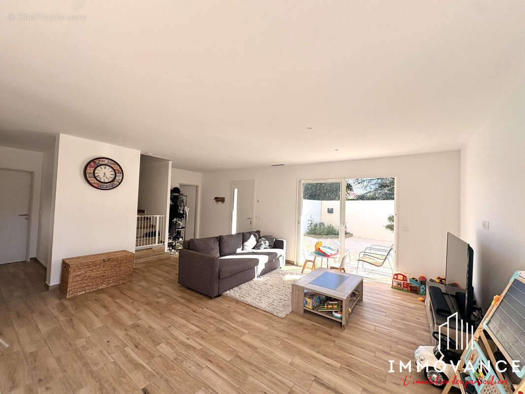 Maison 98 m² à Les Matelles  - photo 2