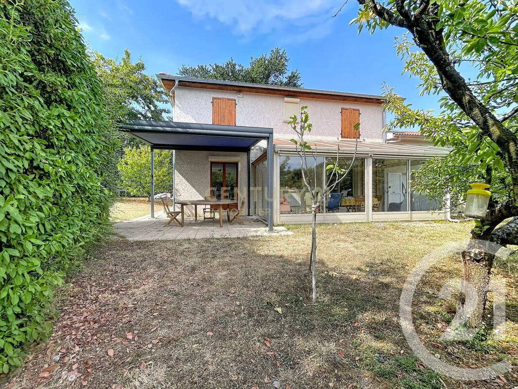 Maison à L'ISLE-D'ABEAU