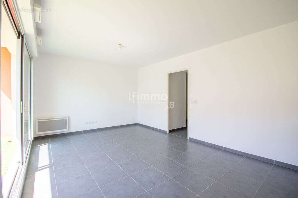 Appartement à MARSEILLE-12E