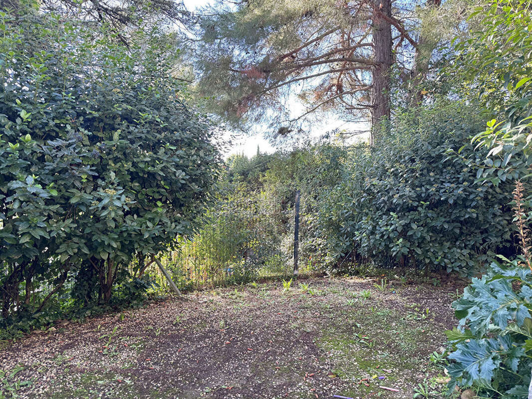 Appartement à VILLENEUVE-LES-AVIGNON