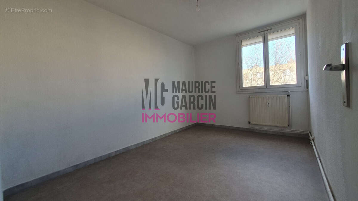 Appartement à SORGUES